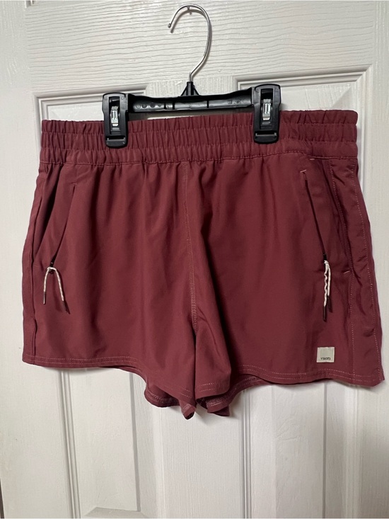 Vuori Pants - Vuori Women's Athletic Shorts Burgundy
